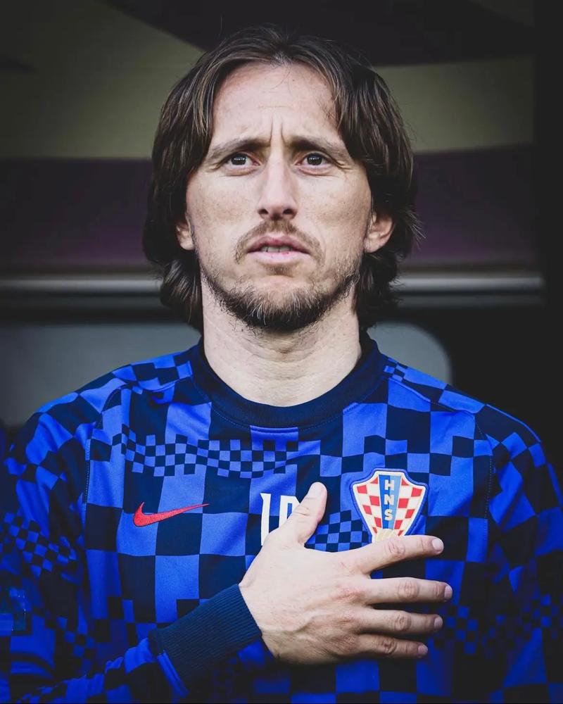 湖人休赛期很难留住艾顿了，我是真没想到跟东契奇化学反应这么差！